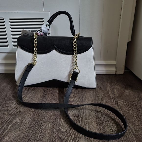 Betsey Johnson Crossbody Bag - Picture 3 of 4